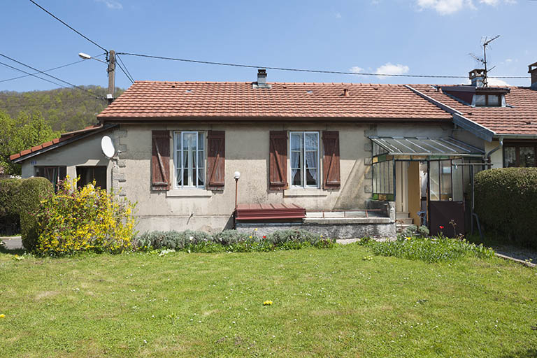 Façade postérieure d'une maison individuelle. © Jérôme Mongreville / Région Bourgogne-Franche-Comté, Inventaire du patrimoine - 2013