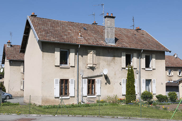 Façade postérieure d'une habitation. © Jérôme Mongreville / Région Bourgogne-Franche-Comté, Inventaire du patrimoine - 2013