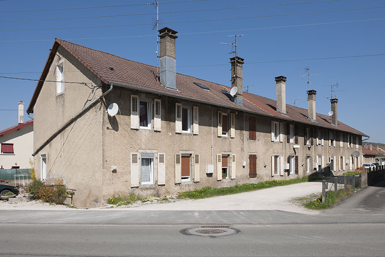 Habitation de type caserne. © Jérôme Mongreville / Région Bourgogne-Franche-Comté, Inventaire du patrimoine - 2013