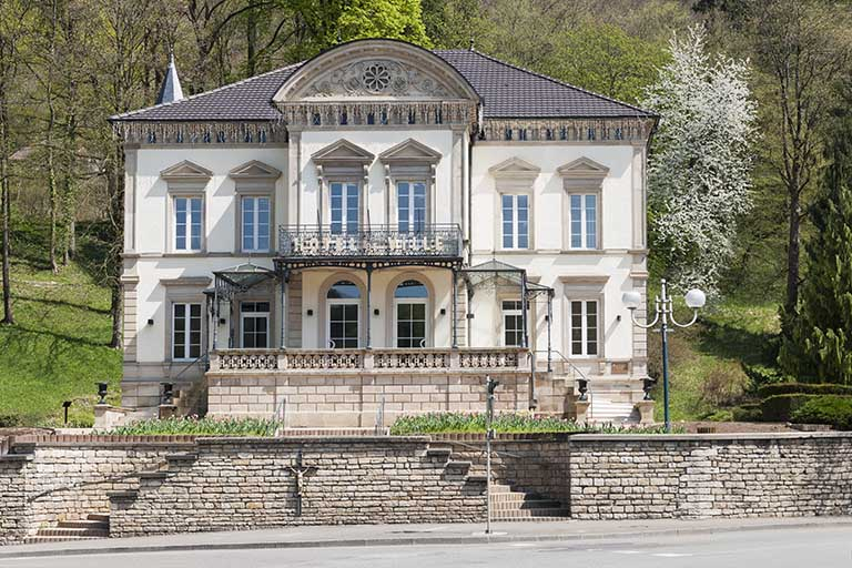 Façade antérieure vue de face. © Jérôme Mongreville / Région Bourgogne-Franche-Comté, Inventaire du patrimoine - 2013
