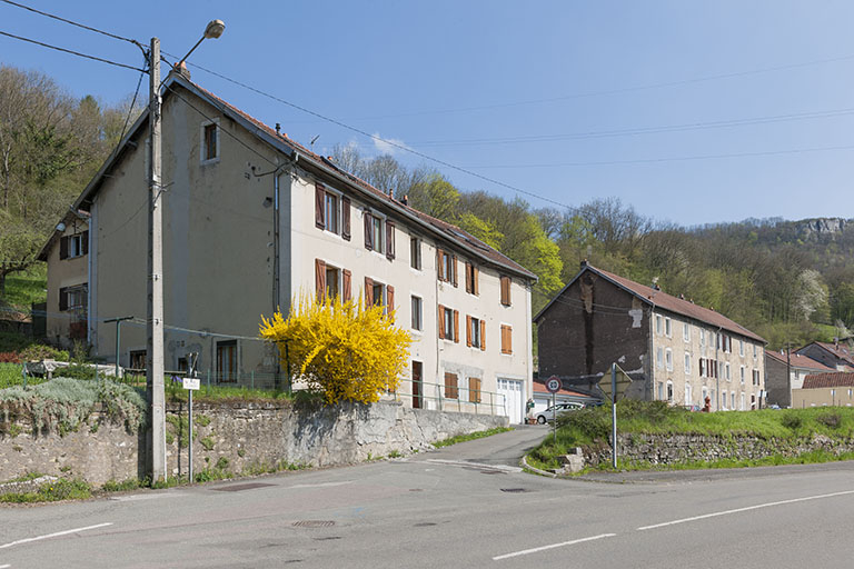 Logements ouvriers (route de Chatey). © Jérôme Mongreville / Région Bourgogne-Franche-Comté, Inventaire du patrimoine - 2013