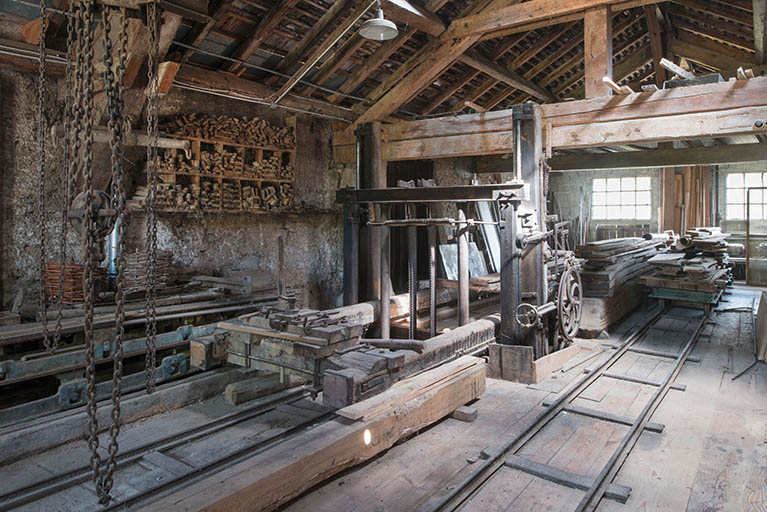 Vue intérieure de l'atelier de scierie. © Mary Ruffinoni / Région Bourgogne-Franche-Comté, Inventaire du patrimoine - 2013