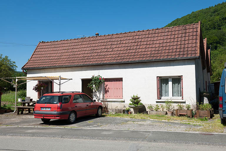 Vue depuis la rue de Rochedane. © Jérôme Mongreville / Région Bourgogne-Franche-Comté, Inventaire du patrimoine - 2013