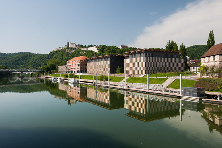 Cité des arts  (juin 2013), depuis le pont Bregille . © Jérôme Mongreville / Région Bourgogne-Franche-Comté, Inventaire du patrimoine - 2013