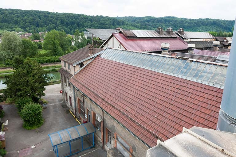 Vue plongeante sur l'ancien atelier de noyautage. © Jérôme Mongreville / Région Bourgogne-Franche-Comté, Inventaire du patrimoine - 2013