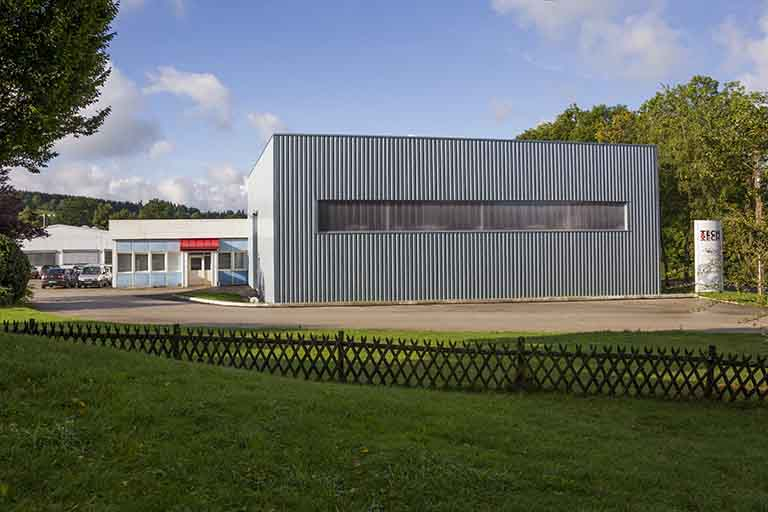 Façade antérieure (atelier de 2013 au premier plan). © Yves Sancey / Région Bourgogne-Franche-Comté, Inventaire du patrimoine - 2013
