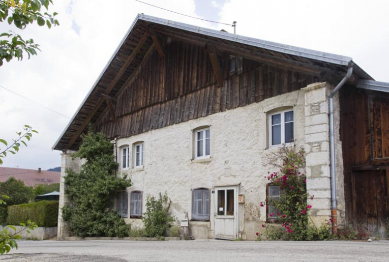 Façade antérieure, de trois quarts droite. © Yves Sancey / Région Bourgogne-Franche-Comté, Inventaire du patrimoine - 2013