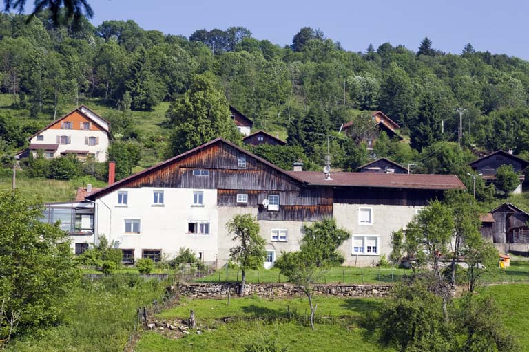 Façade latérale droite. © Yves Sancey / Région Bourgogne-Franche-Comté, Inventaire du patrimoine - 2013