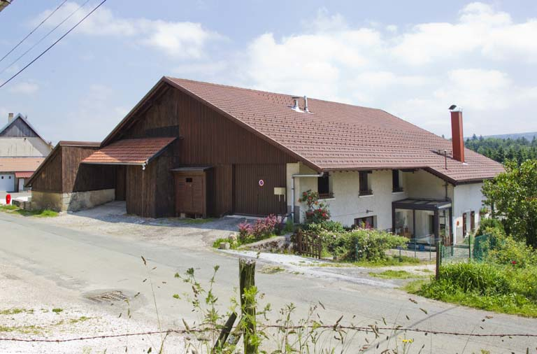 Façades antérieure et latérale gauche. © Yves Sancey / Région Bourgogne-Franche-Comté, Inventaire du patrimoine - 2013