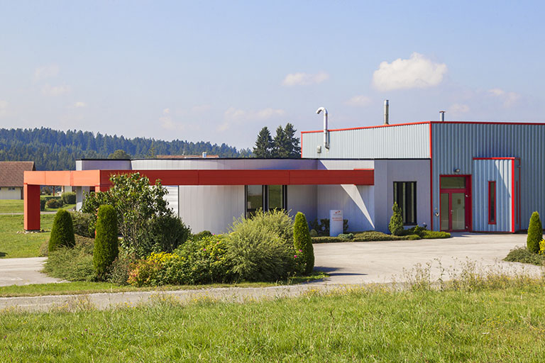 Façade antérieure : bureaux et entrée. © Yves Sancey / Région Bourgogne-Franche-Comté, Inventaire du patrimoine - 2013
