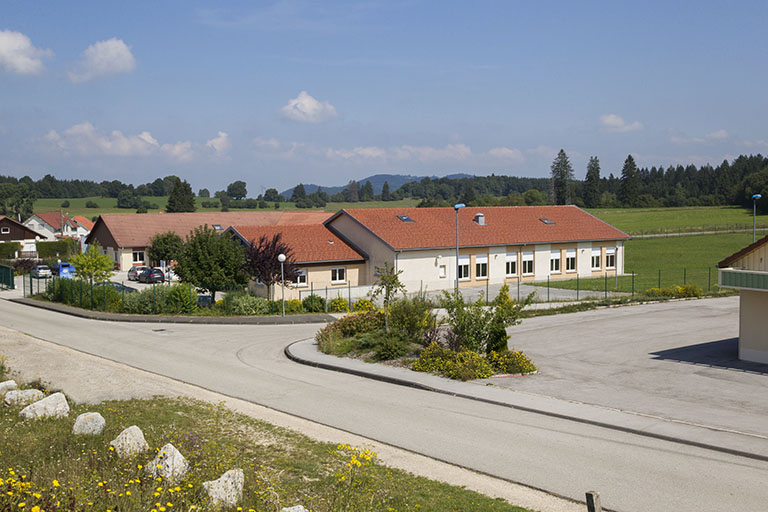 Vue d'ensemble, depuis l'ouest. © Yves Sancey / Région Bourgogne-Franche-Comté, Inventaire du patrimoine - 2013