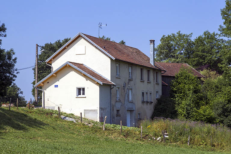 Façades postérieure et latérale droite. © Yves Sancey / Région Bourgogne-Franche-Comté, Inventaire du patrimoine - 2013