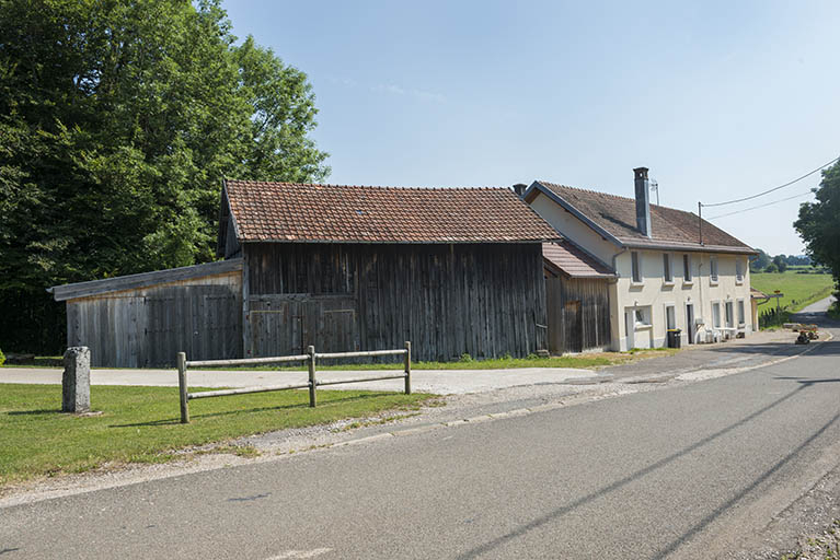 Vue d'ensemble, depuis l'ouest. © Yves Sancey / Région Bourgogne-Franche-Comté, Inventaire du patrimoine - 2013