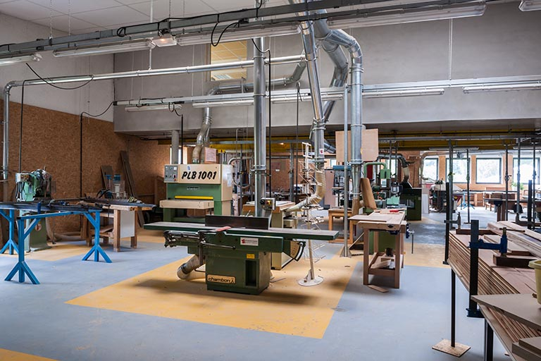 intérieur de l'atelier bois. © Jérôme Mongreville / Région Bourgogne-Franche-Comté, Inventaire du patrimoine - 2013