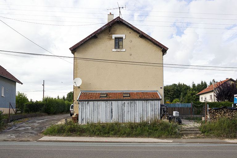 Immeuble au n° 7 : façade latérale sud. © Yves Sancey / Région Bourgogne-Franche-Comté, Inventaire du patrimoine - 2013