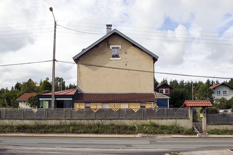 Immeuble au n° 9 : façade latérale sud. © Yves Sancey / Région Bourgogne-Franche-Comté, Inventaire du patrimoine - 2013