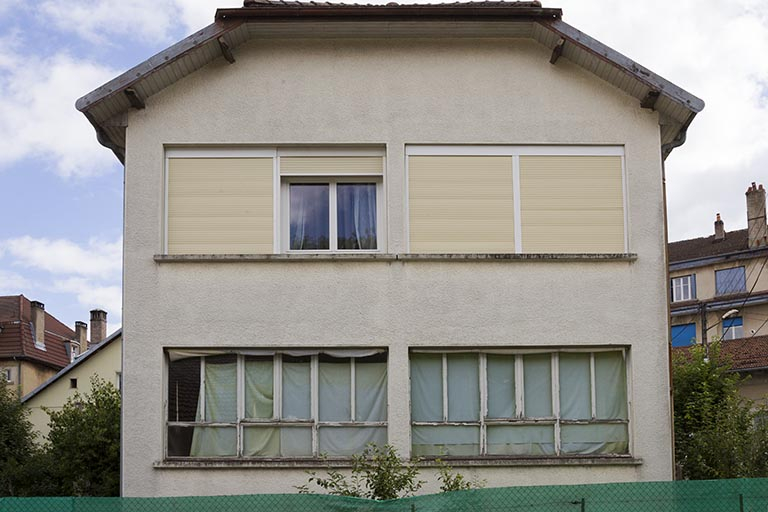 Façade latérale gauche. © Yves Sancey / Région Bourgogne-Franche-Comté, Inventaire du patrimoine - 2013