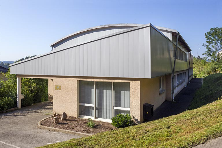 Façade antérieure, de trois quarts droite. © Yves Sancey / Région Bourgogne-Franche-Comté, Inventaire du patrimoine - 2013