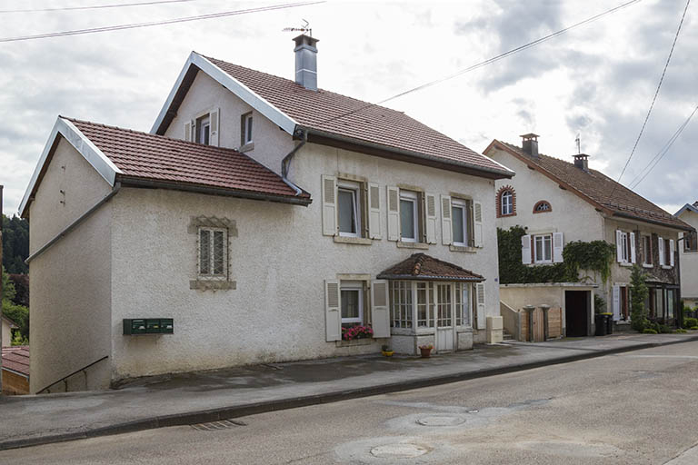 Façades antérieure et latérale gauche. © Yves Sancey / Région Bourgogne-Franche-Comté, Inventaire du patrimoine - 2013