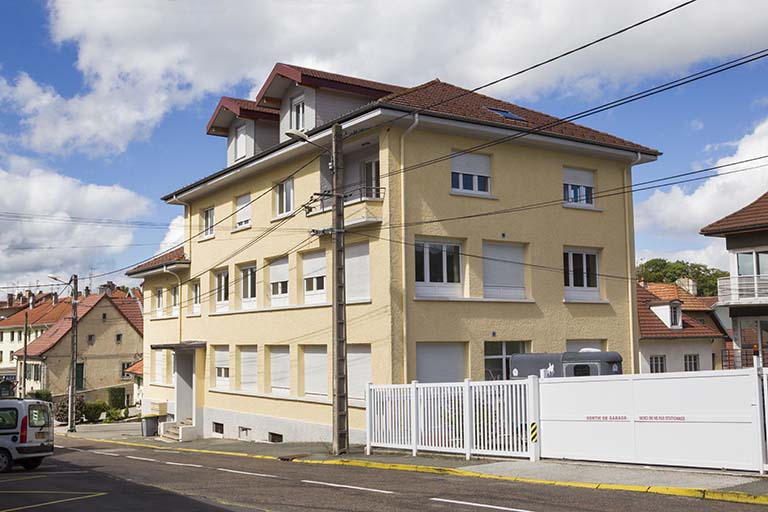 Façades antérieure et latérale droite. © Yves Sancey / Région Bourgogne-Franche-Comté, Inventaire du patrimoine - 2013