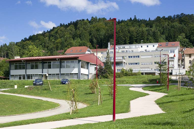 Vue d'ensemble, depuis le sud-ouest. © Yves Sancey / Région Bourgogne-Franche-Comté, Inventaire du patrimoine - 2013
