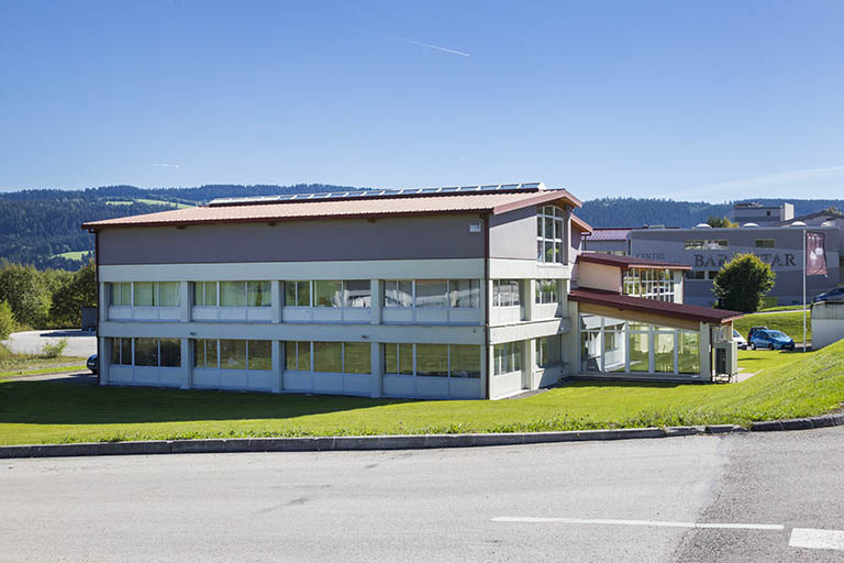 Façades postérieure et latérale gauche. © Yves Sancey / Région Bourgogne-Franche-Comté, Inventaire du patrimoine - 2013 Façades postérieure et latérale gauche. © Yves Sancey / Région Bourgogne-Franche-Comté, Inventaire du patrimoine - 2013