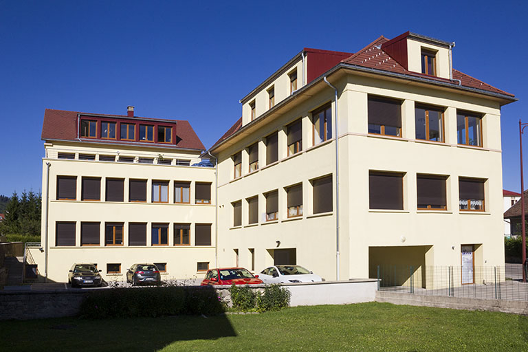 Vue d'ensemble, depuis le sud (extension et atelier). © Yves Sancey / Région Bourgogne-Franche-Comté, Inventaire du patrimoine - 2013