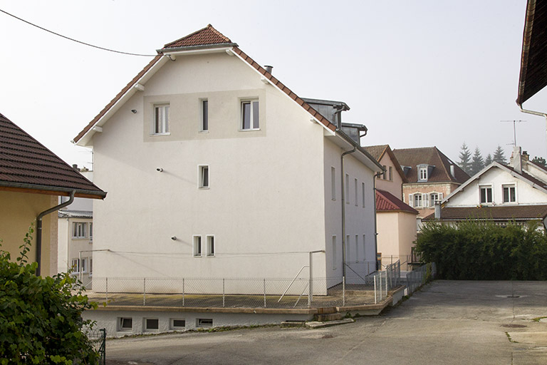Bâtiment nord : façades latérale droite et postérieure. © Yves Sancey / Région Bourgogne-Franche-Comté, Inventaire du patrimoine - 2013