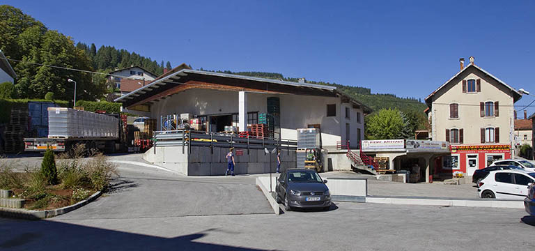 Vue d'ensemble, depuis le sud-ouest. © Yves Sancey / Région Bourgogne-Franche-Comté, Inventaire du patrimoine - 2013