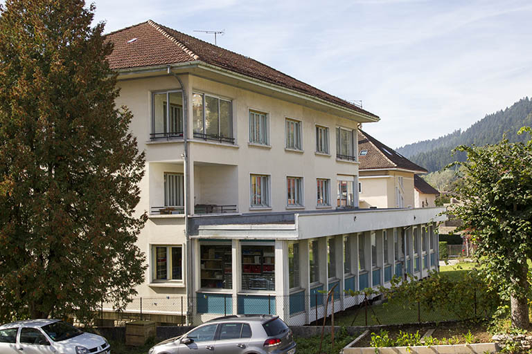 Façade postérieure, vue en enfilade. © Yves Sancey / Région Bourgogne-Franche-Comté, Inventaire du patrimoine - 2013