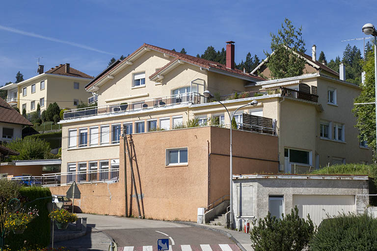 Façades antérieure et latérale droite. © Yves Sancey / Région Bourgogne-Franche-Comté, Inventaire du patrimoine - 2013