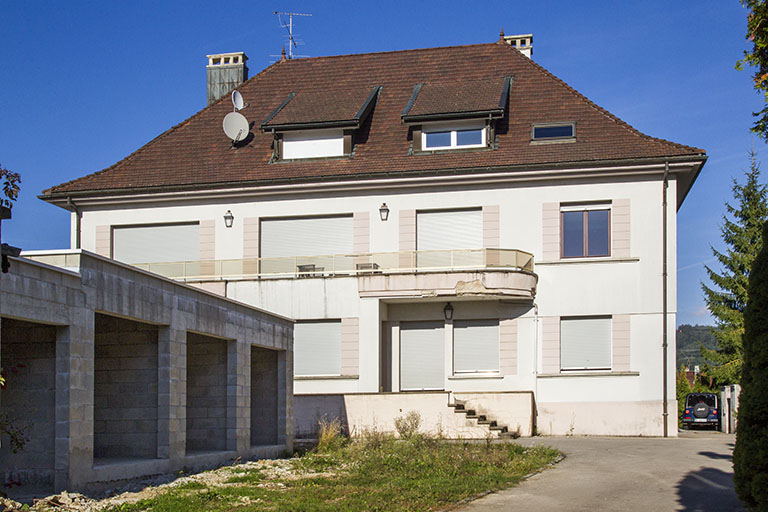 Maison : façade côté usine. © Yves Sancey / Région Bourgogne-Franche-Comté, Inventaire du patrimoine - 2013 Maison : façade côté usine. © Yves Sancey / Région Bourgogne-Franche-Comté, Inventaire du patrimoine - 2013
