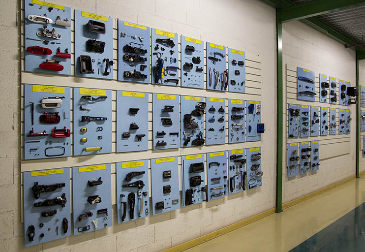 Site récent : panneaux de présentation des produits fabriqués. © Yves Sancey / Région Bourgogne-Franche-Comté, Inventaire du patrimoine - 2013