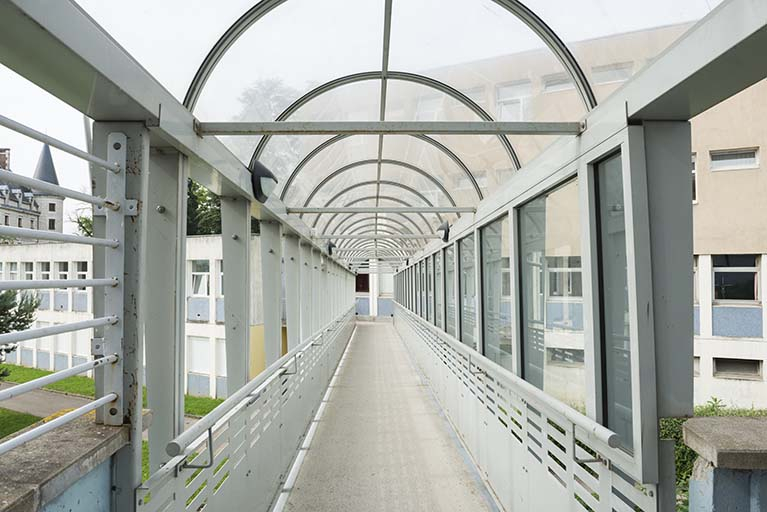 Dans la passerelle. © Mary Ruffinoni / Région Bourgogne-Franche-Comté, Inventaire du patrimoine - 2013