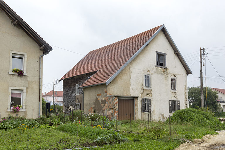 Façade latérale gauche. © Yves Sancey / Région Bourgogne-Franche-Comté, Inventaire du patrimoine - 2013