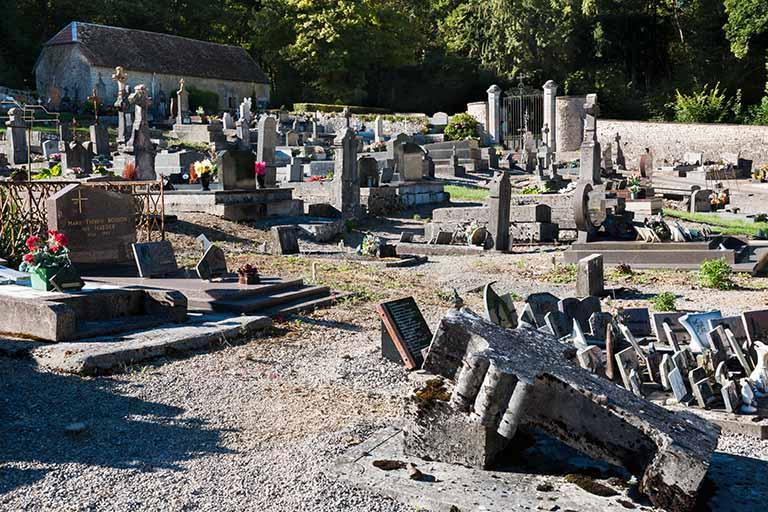 Vue générale nord-est © Jérôme Mongreville / Région Bourgogne-Franche-Comté, Inventaire du patrimoine - 2013 Vue générale nord-est © Jérôme Mongreville / Région Bourgogne-Franche-Comté, Inventaire du patrimoine - 2013