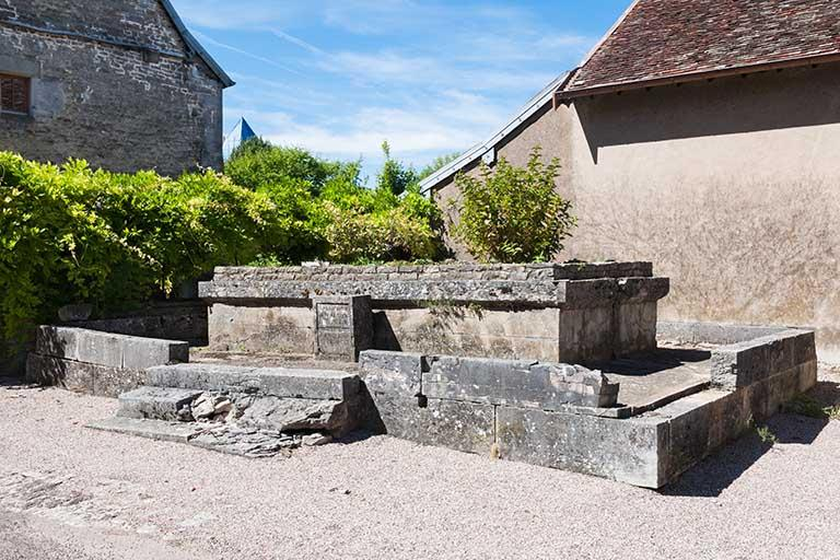 Emplacement de l'ancien lavoir de la ville haute © Jérôme Mongreville / Région Bourgogne-Franche-Comté, Inventaire du patrimoine - 2013