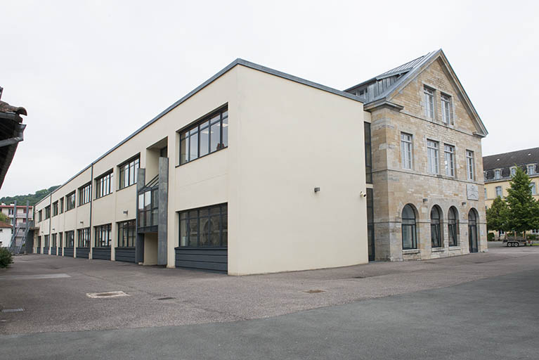 Pignons sud des deux parties de  l'externat. © Mary Ruffinoni / Région Bourgogne-Franche-Comté, Inventaire du patrimoine - 2013