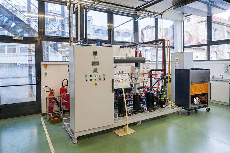 Atelier froid climatisation domotique. © Jérôme Mongreville / Région Bourgogne-Franche-Comté, Inventaire du patrimoine - 2013