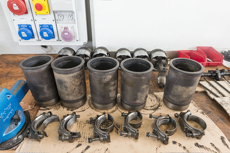 Matériel pédagogique de mécanique.  © Mary Ruffinoni / Région Bourgogne-Franche-Comté, Inventaire du patrimoine - 2013