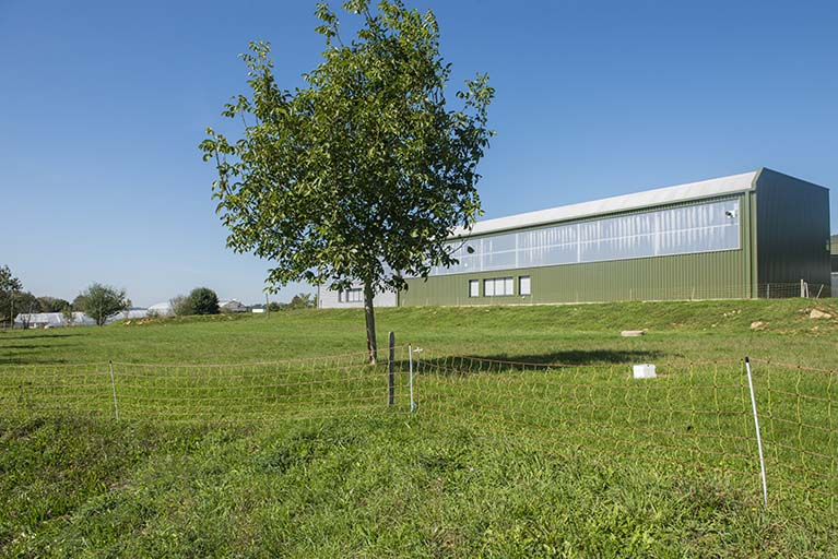 Façade sud de la halle du machinisme. © Mary Ruffinoni / Région Bourgogne-Franche-Comté, Inventaire du patrimoine - 2013