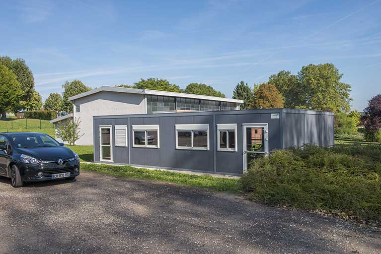 Angle sud du préabriqué ouest.  © Mary Ruffinoni / Région Bourgogne-Franche-Comté, Inventaire du patrimoine - 2013