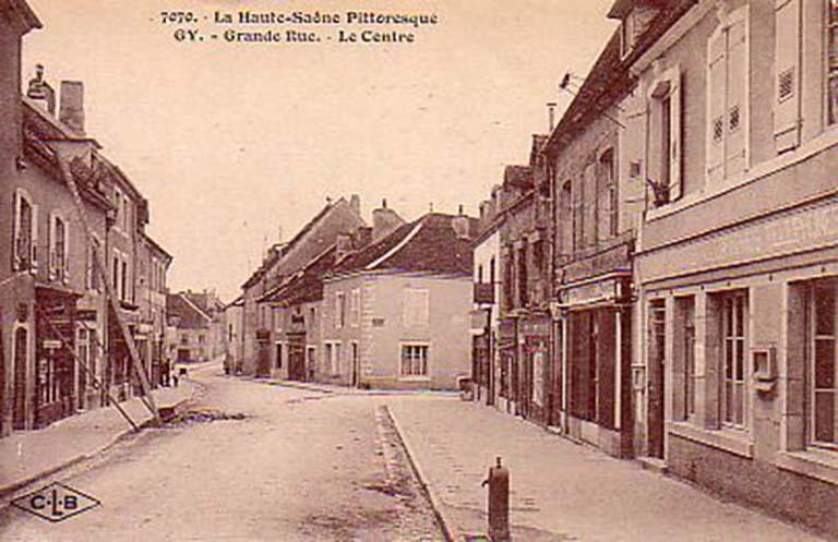 La grande rue sur une carte postale ancienne © Sabrina Dalibard / Archives départementales de la Haute-Saône - 2013 La grande rue sur une carte postale ancienne © Sabrina Dalibard / Archives départementales de la Haute-Saône - 2013