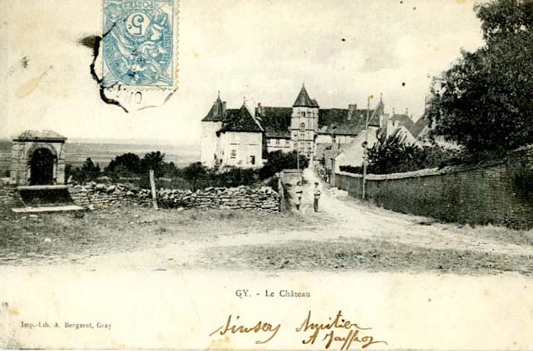 Vue sud du château sur une carte postale ancienne © Sabrina Dalibard / Archives départementales de la Haute-Saône - 2013