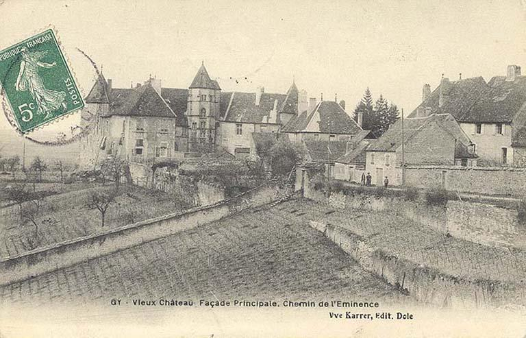 Le château, vue sud-ouest sur une carte postale ancienne © Sabrina Dalibard / Archives départementales de la Haute-Saône - 2013