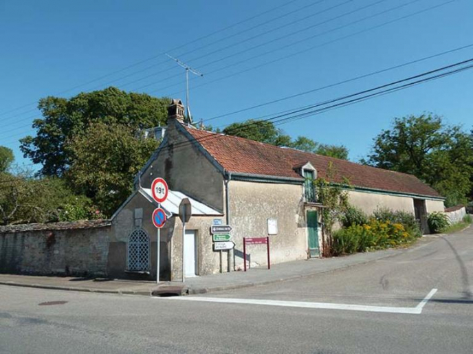 Vue générale nord-ouest © Sabrina Dalibard / Région Bourgogne-Franche-Comté, Inventaire du patrimoine - 2013 Vue générale nord-ouest © Sabrina Dalibard / Région Bourgogne-Franche-Comté, Inventaire du patrimoine - 2013