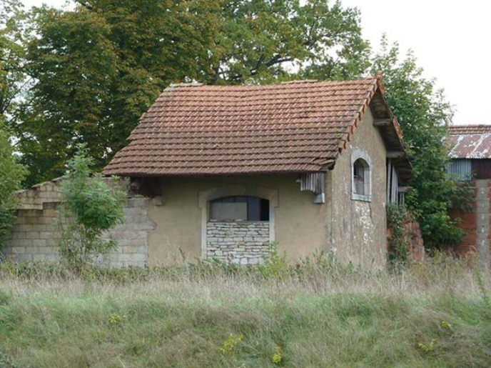 Bâtiment de l'ancienne gare © Sabrina Dalibard / Région Bourgogne-Franche-Comté, Inventaire du patrimoine - 2013