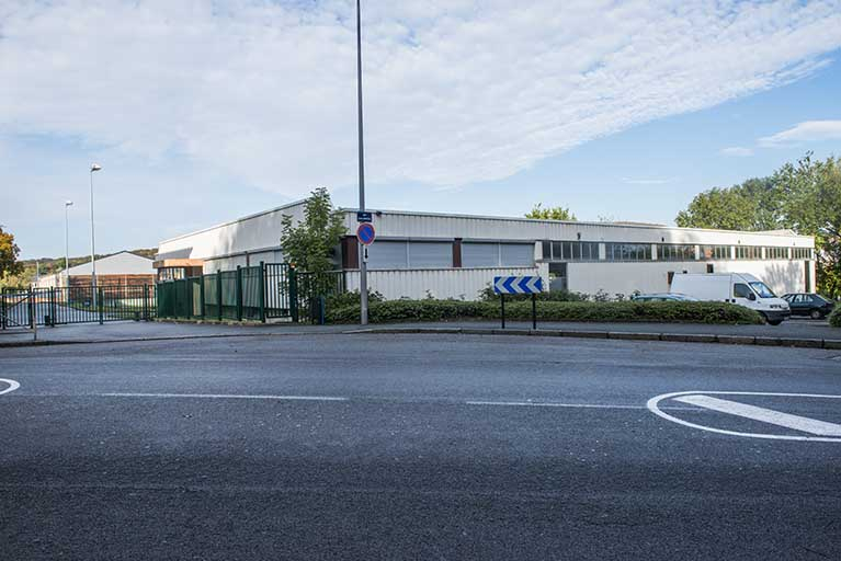 Façade est et angle sud-est de l'atelier de chaudronnerie. © Mary Ruffinoni / Région Bourgogne-Franche-Comté, Inventaire du patrimoine - 2013