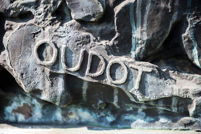 Détail: signature. © Mary Ruffinoni / Région Bourgogne-Franche-Comté, Inventaire du patrimoine - 2014