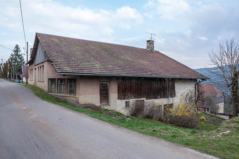 Vue d'ensemble depuis l'ouest. © Jérôme Mongreville / Région Bourgogne-Franche-Comté, Inventaire du patrimoine - 2014